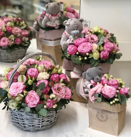 №5415 - Фирменный мешочек Mini с розами и мишкой серии FlowerBox - фото 777flowers