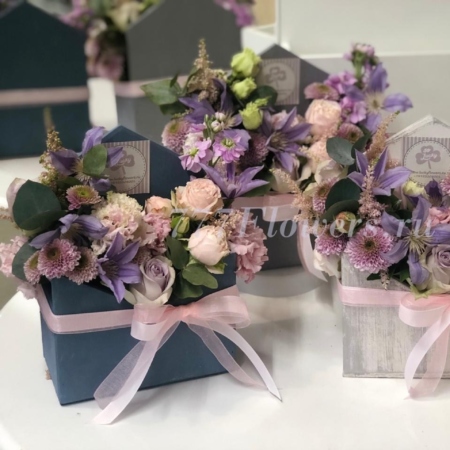 №7071 - Декоративный цветочный конверт в сиреневом цвете - фото 777flowers
