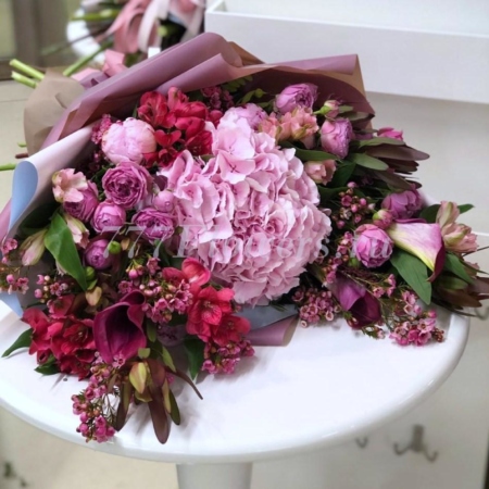 №1109 - Раскидистый букет с каллами и гортензией - фото 777flowers