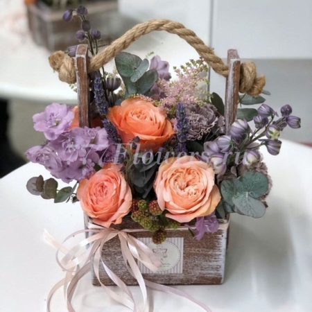 №7065 - Декоративный деревянный ящик с розами и лавандой - фото 777flowers